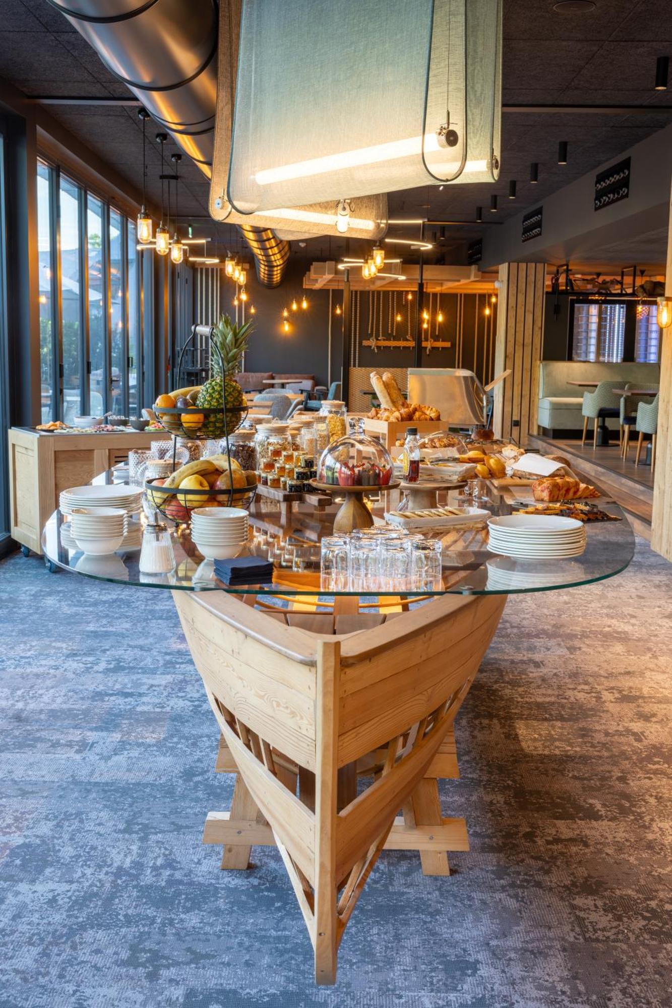 Hotel Miura 4*